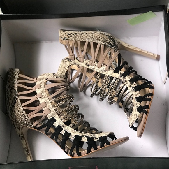 Steve Madden Leather Heels ( Size 7 Women ) - Picture 3 of 4